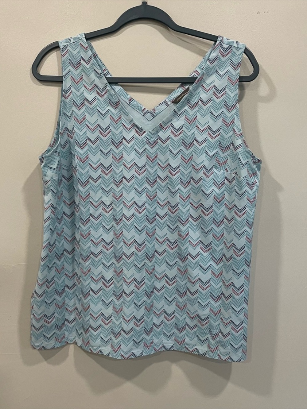 Eddie Bauer V Neck Tank Top Womens Size Medium